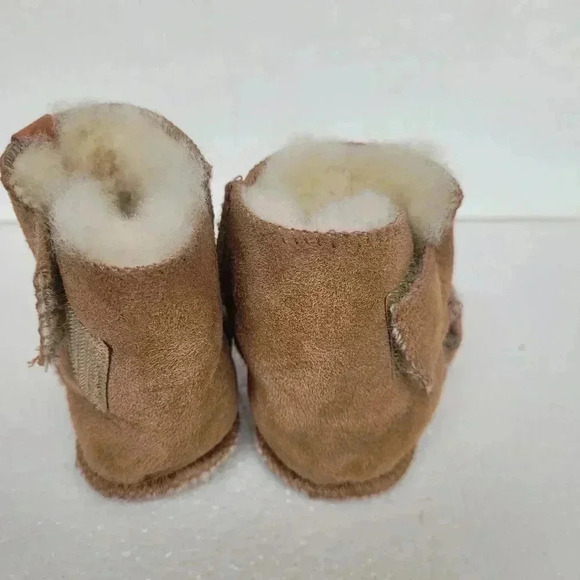 Baby Boots Crib Booties Infant Size 3/4 Warm Winter Fall Fur Lined Tan - Picture 4 of 6